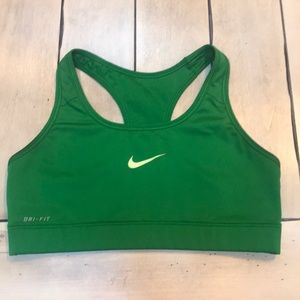 Women’s Medium Green Dry Fit Sports Bra